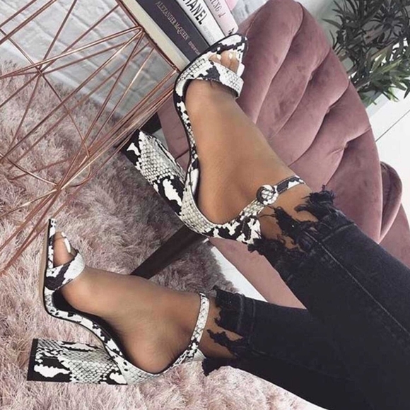 Summer Python Print Block Heels - Picture 3 of 6